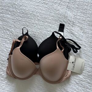 Calvin Klein Smooth T-Shirt Bras — Black & Nude
